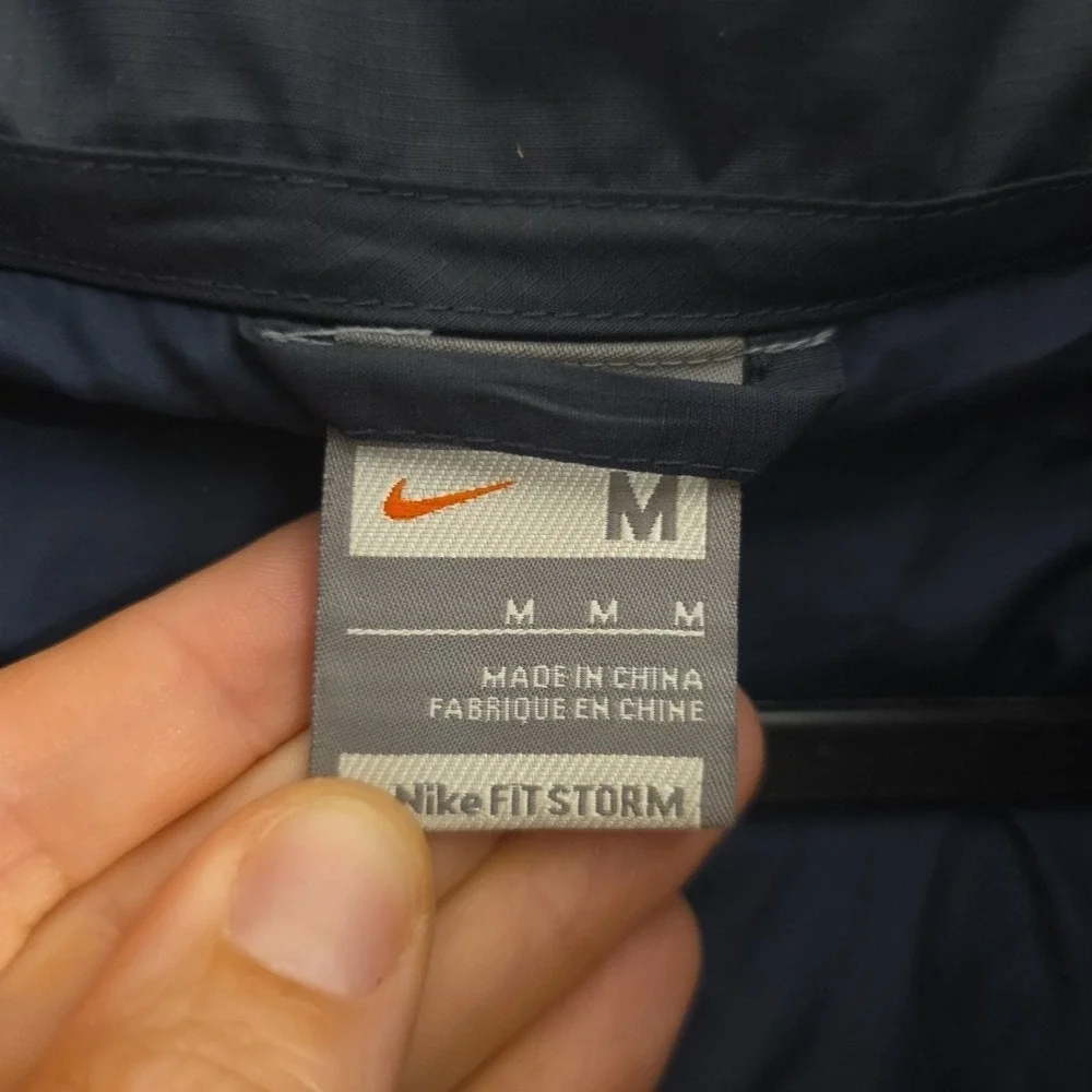 Nike Fit Arsenal Nylon Down Dark Grey Jacket Size M Football Soccer FLY EMIRATES
